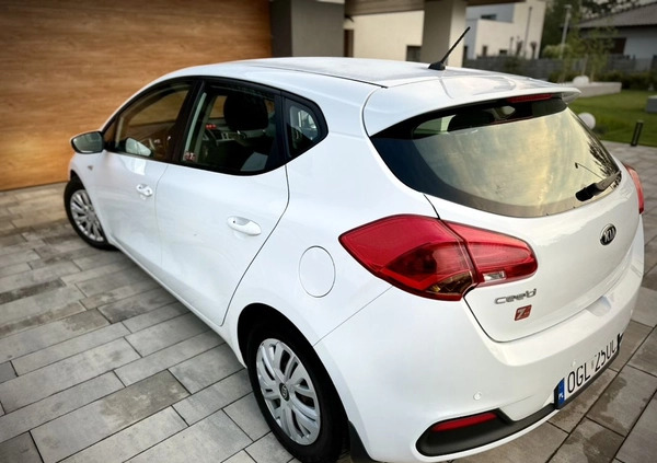 Kia Ceed cena 24900 przebieg: 248000, rok produkcji 2012 z Racibórz małe 379